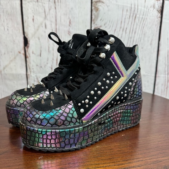 DOLLS Kill X YRU Qozmo Lo Alien Iridescent Reptile Embossed Platforms 4US 35 Eu - Picture 17 of 17
